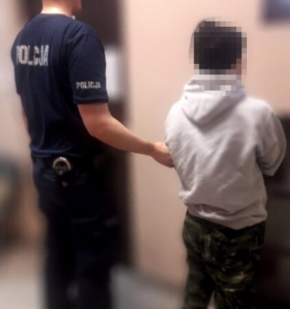 CHCIAŁ SPRZEDAĆ SKRADZIONY KATALIZATOR – ZOSTAŁ ZATRZYMANY