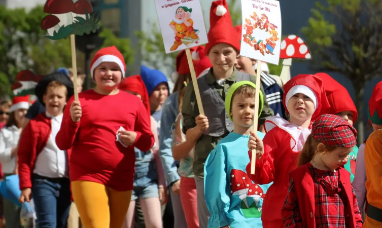 I Ciechanowska Parada Krasnoludków￼